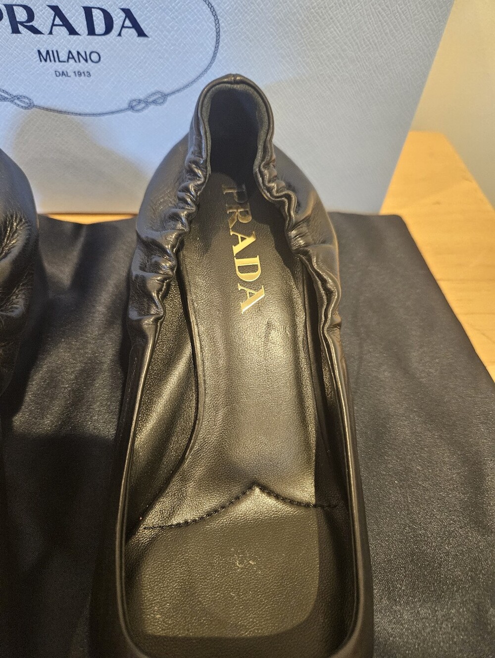 Authentic! PRADA Black Leather Triangle Logo Pointed-Toe Kitten Heel Pumps Sz 37 - Picture 2 of 9